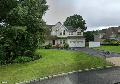 Photograph of 6 Debron Court