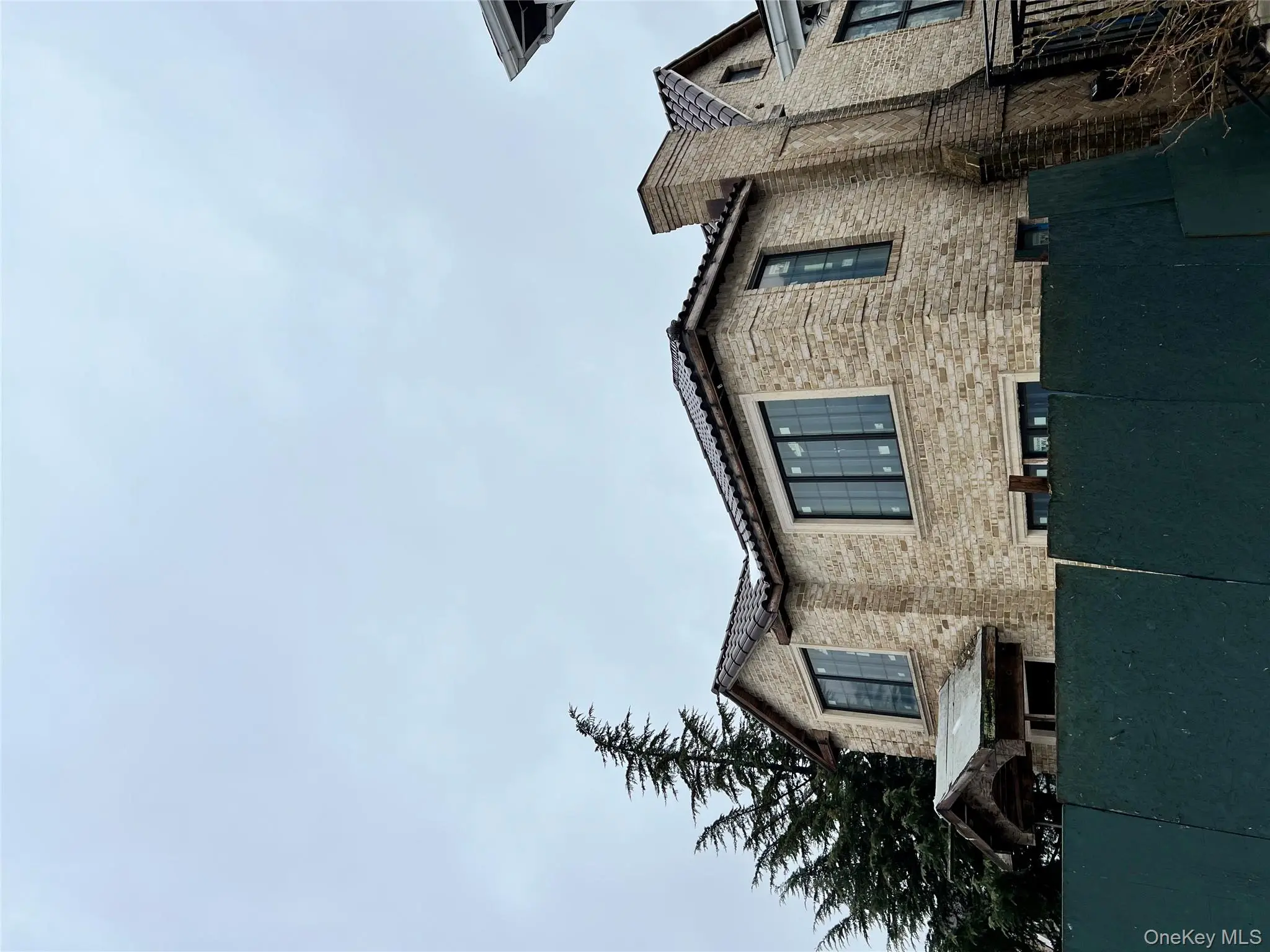Photograph of 8324 Langdale Street