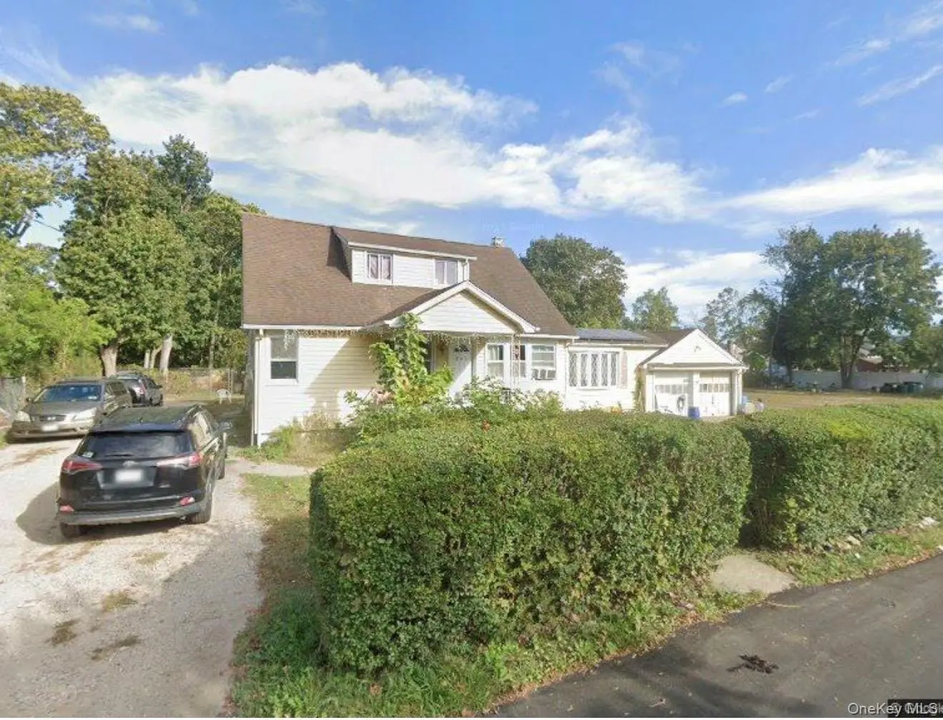 Photograph of 245 Acorn Avenue