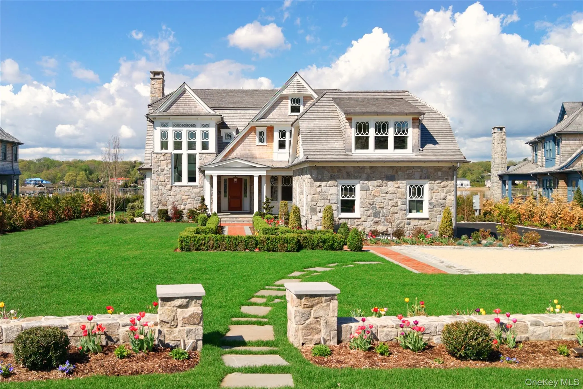 Photograph of 71 Lake Road