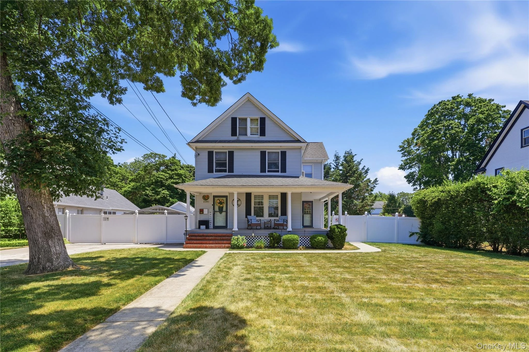 Photograph of 2381 Harrison Avenue