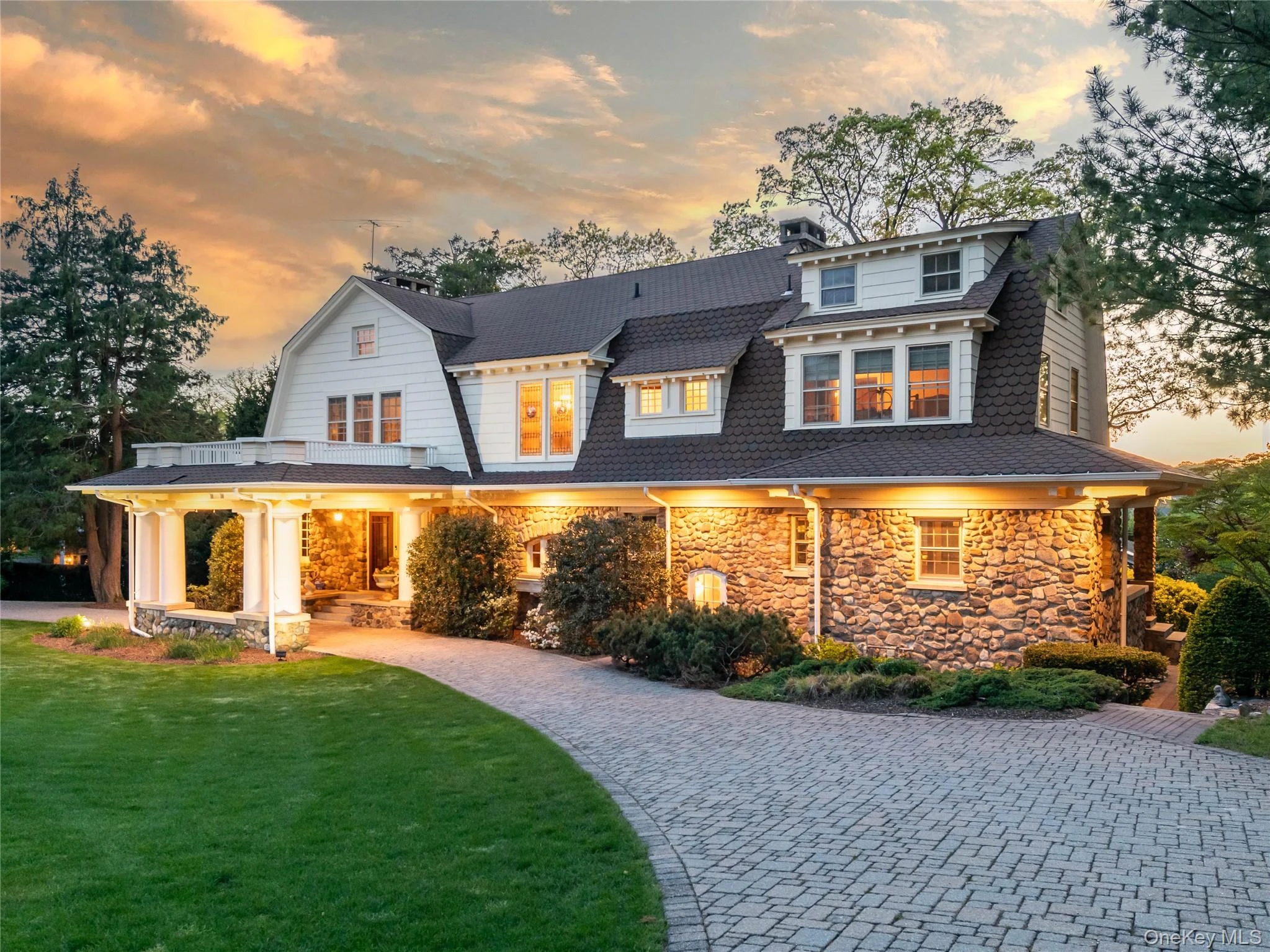 Photograph of 25 West Drive