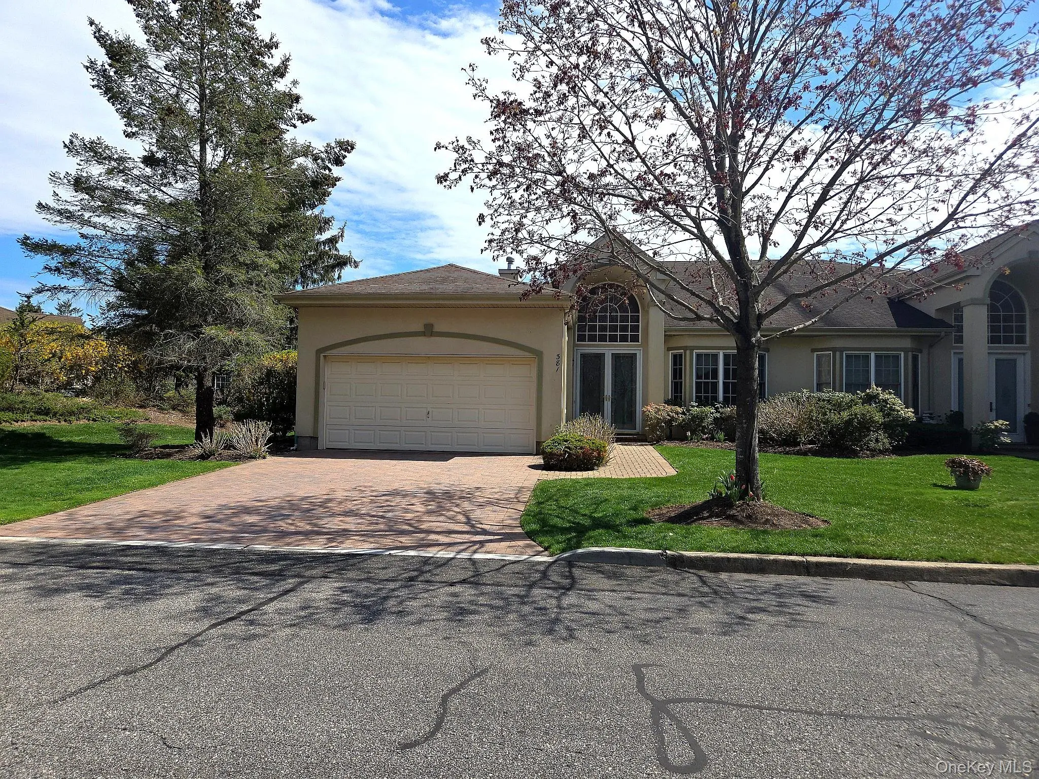 Photograph of 381 Altessa Boulevard