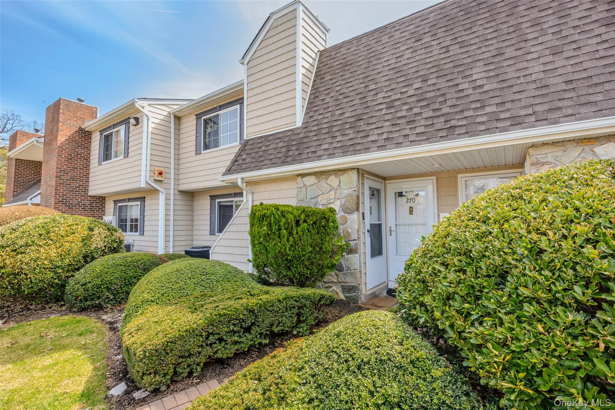 Photograph of 271 Lake Pointe Circle