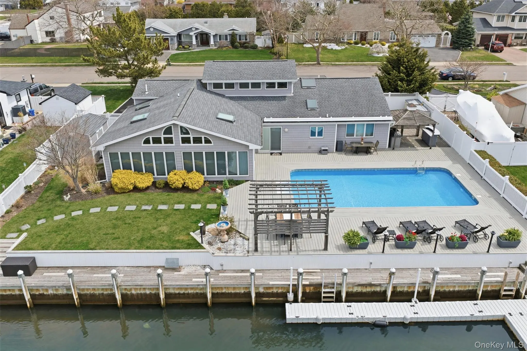 Photograph of 21 Shore Drive