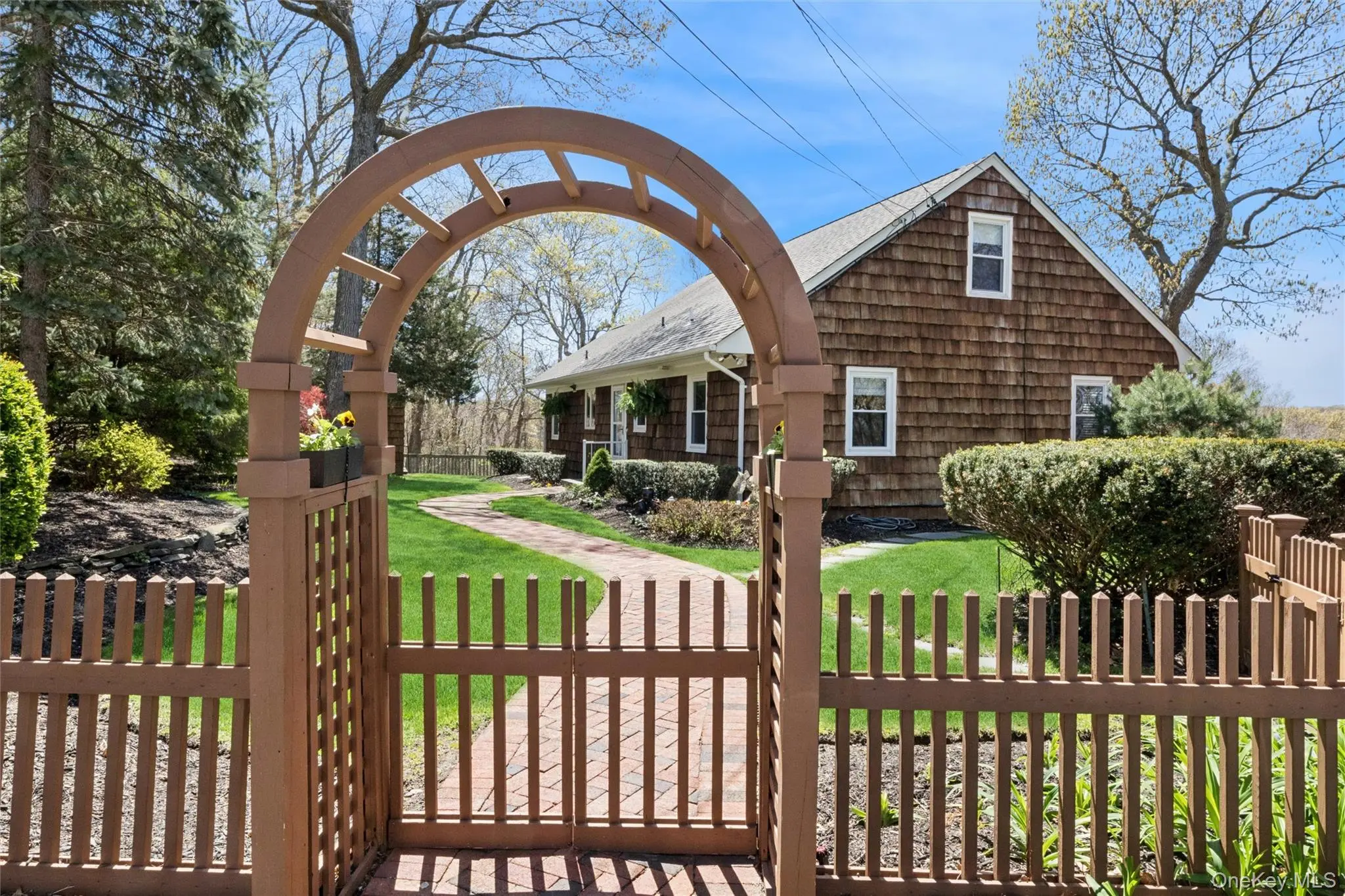 Photograph of 3 Summit Drive