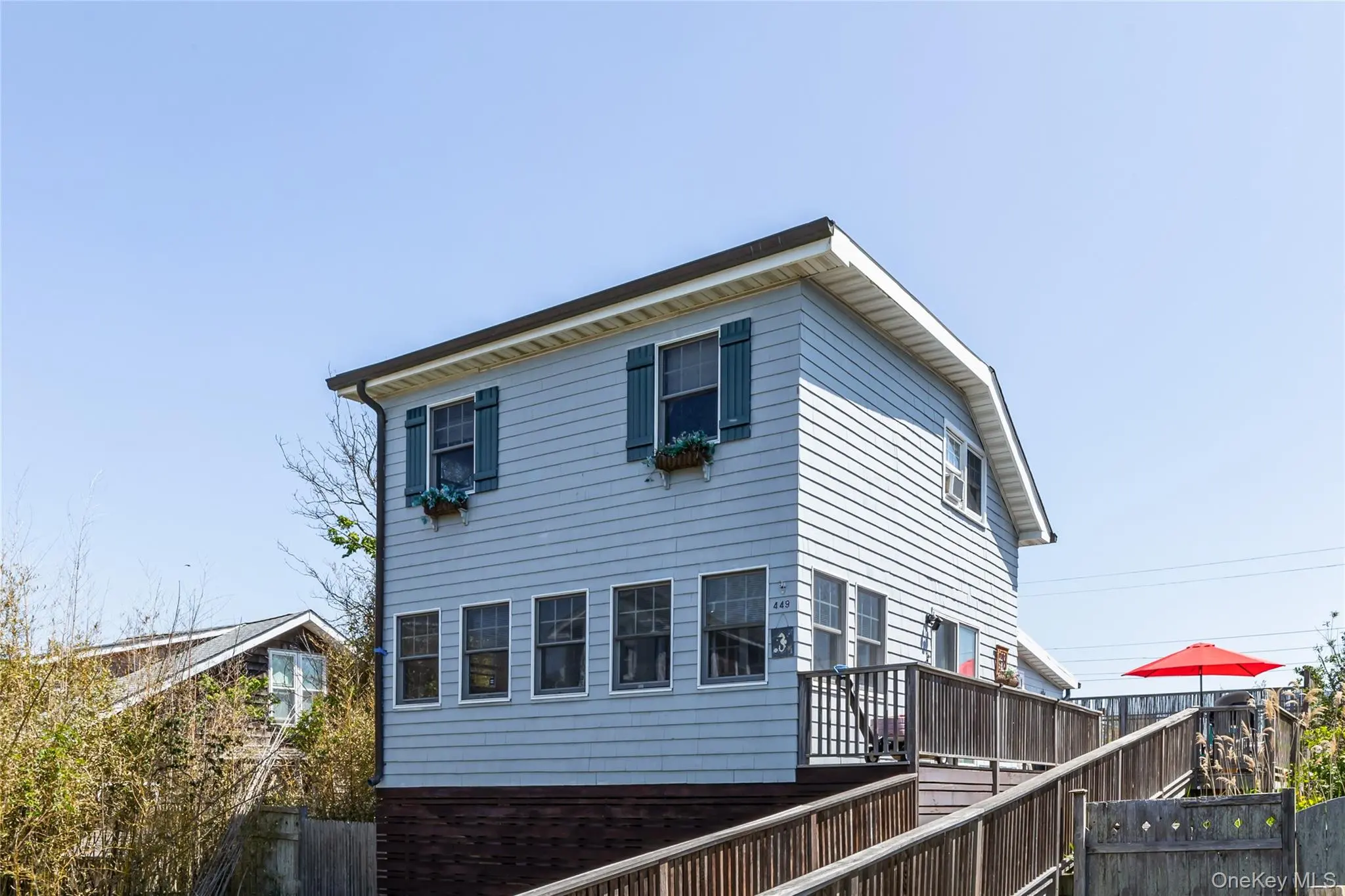 Photograph of 449 Dehnhoff Walk