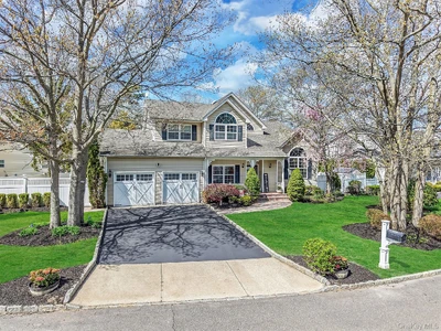 Photograph of 9 Tuthill Creek Drive