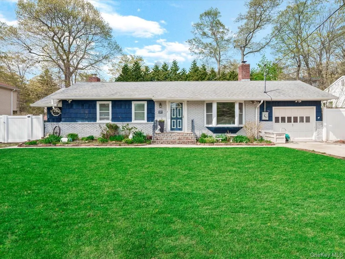 Photograph of 223 Locust Drive