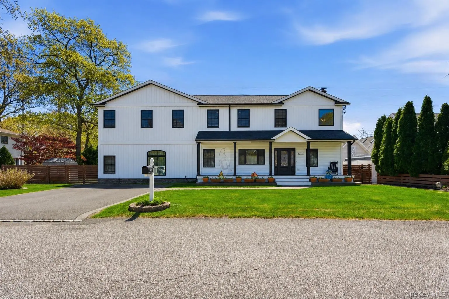 Photograph of 18 Pond Road