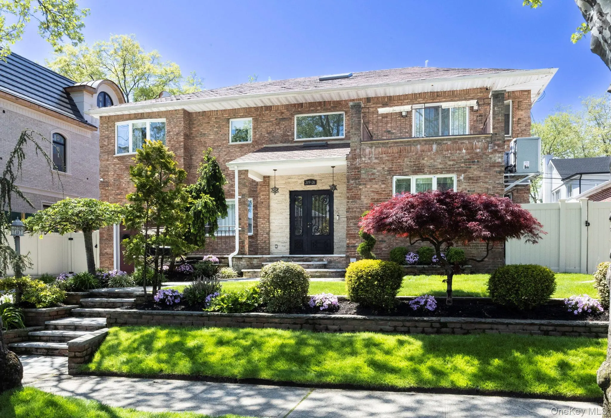 Photograph of 219-26 Peck Avenue
