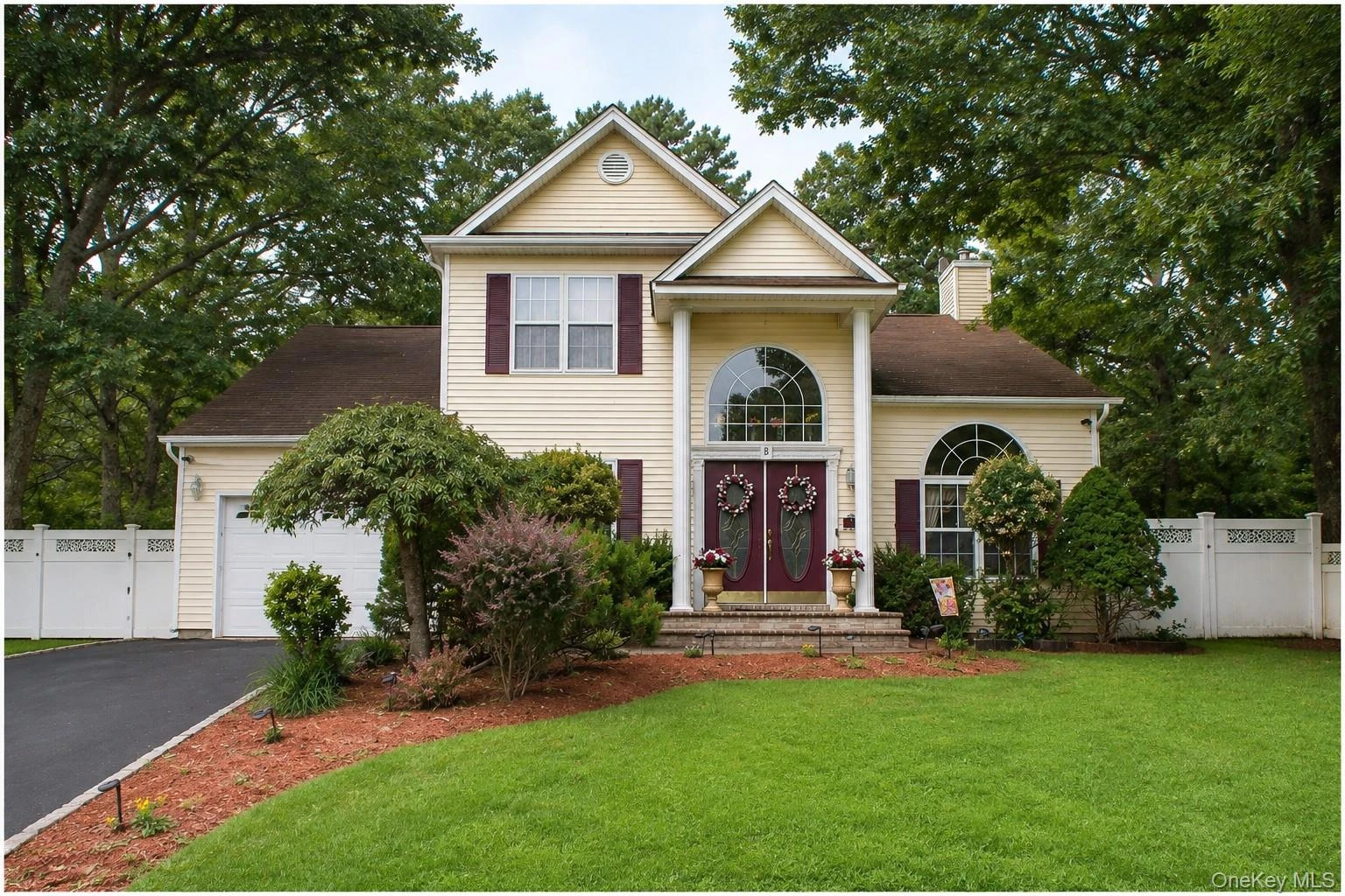 Photograph of 16 Winterberry Drive