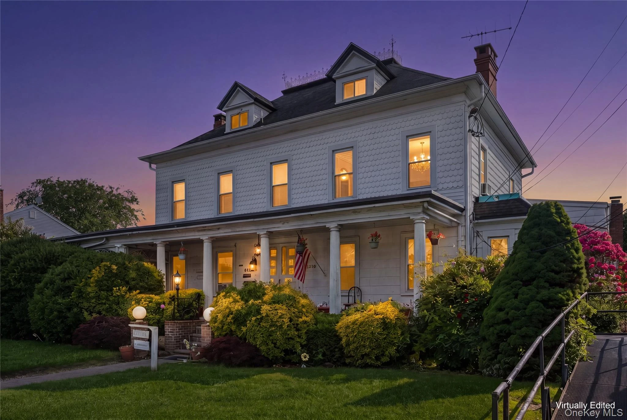Photograph of 1510 Grand Avenue