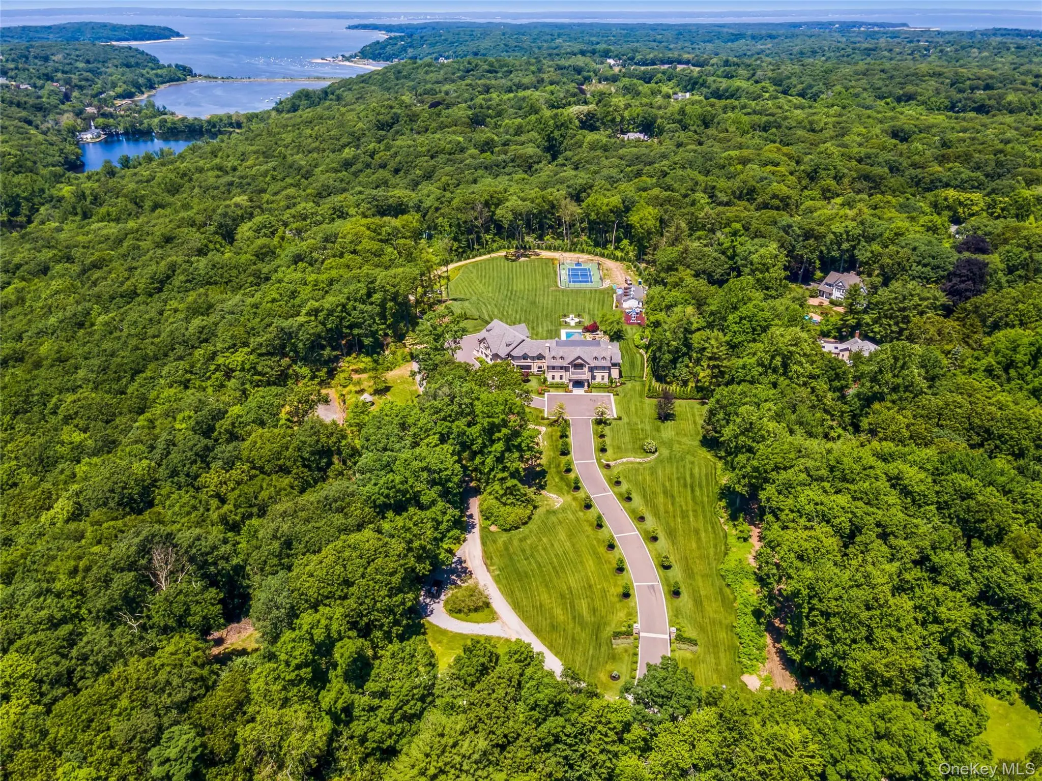 Photograph of 471 Woodbury