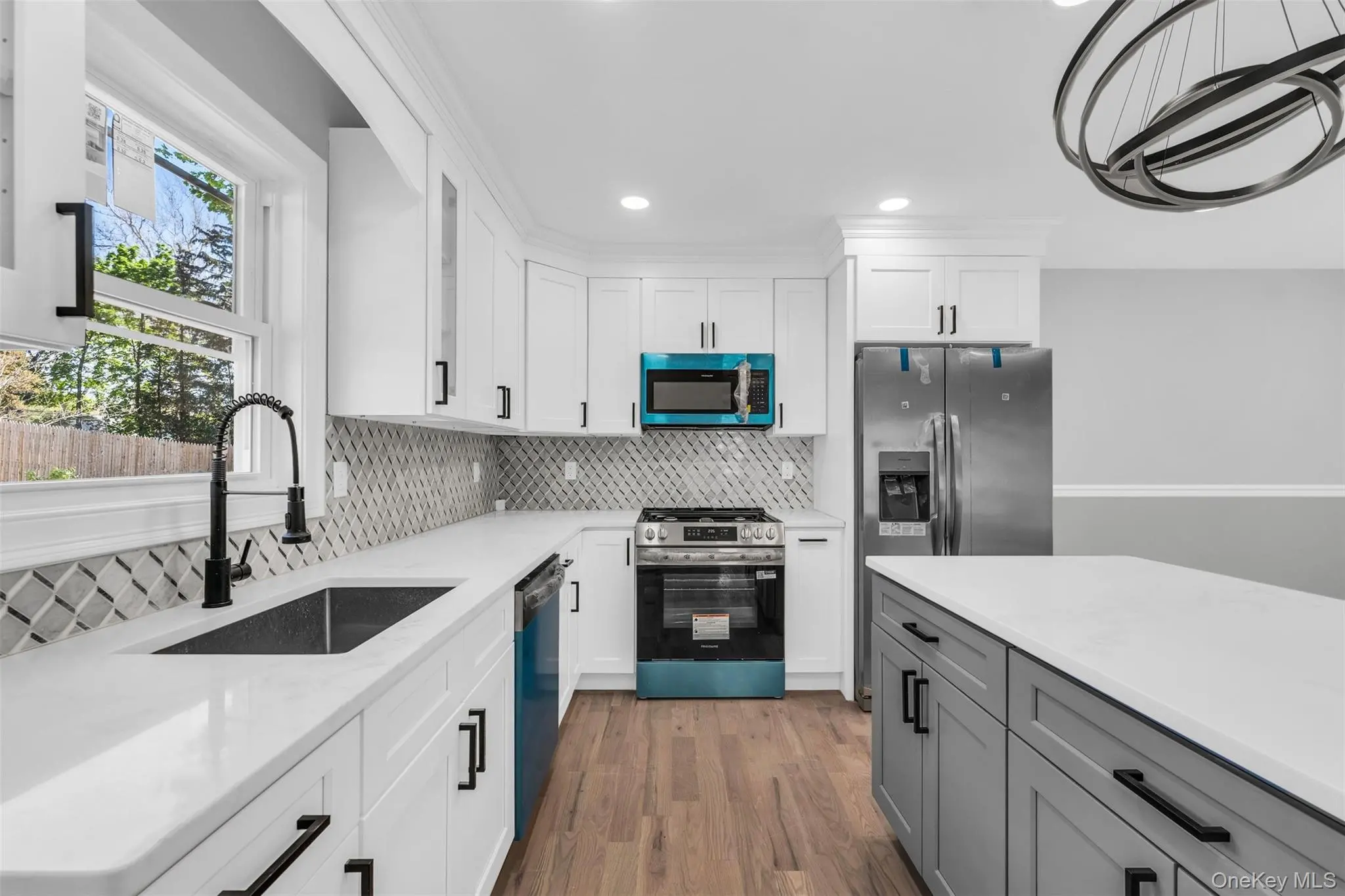 Photograph of 20 Lehigh Avenue