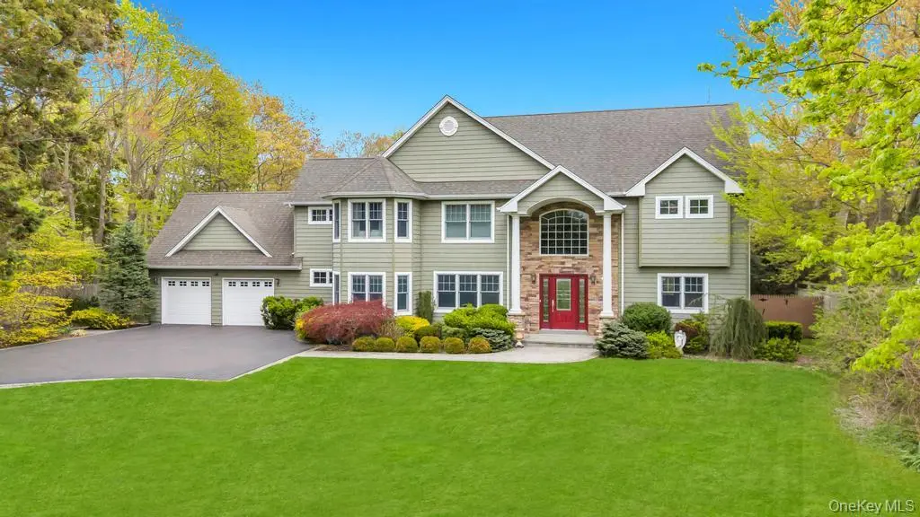 Photograph of 83 Gillette Avenue