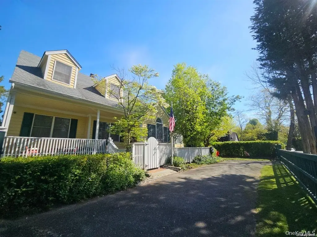 Photograph of 10 Phyllis Road