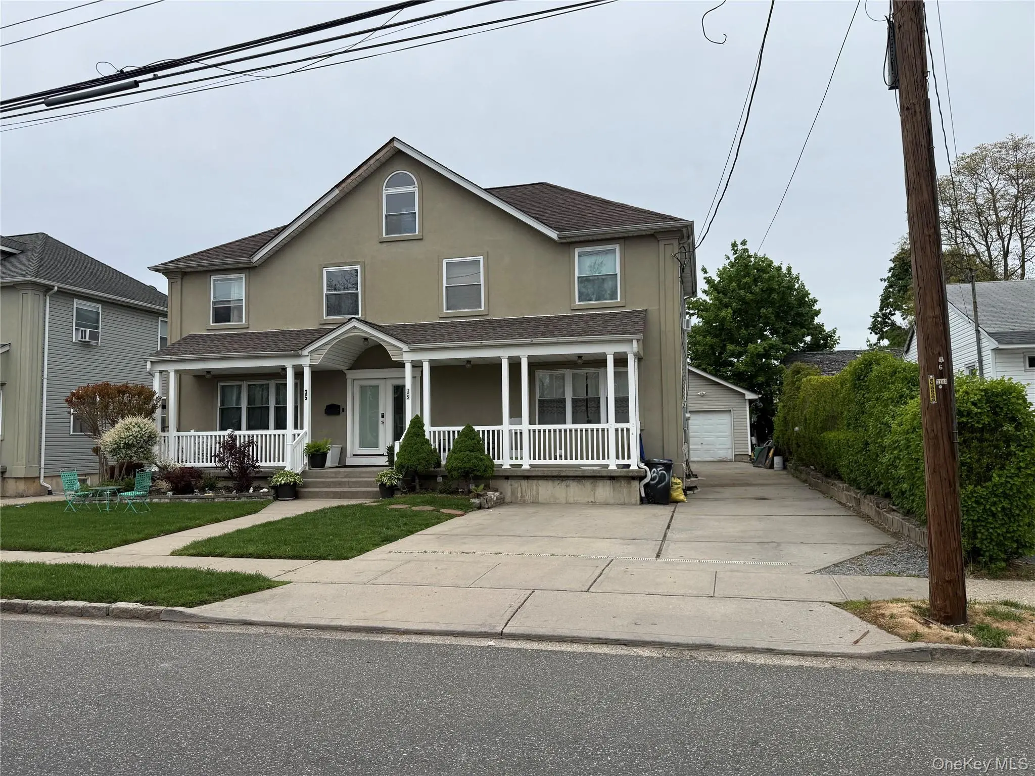Photograph of 35 3rd Avenue