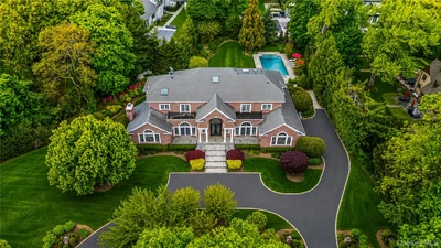 Photograph of 199B Shore Road