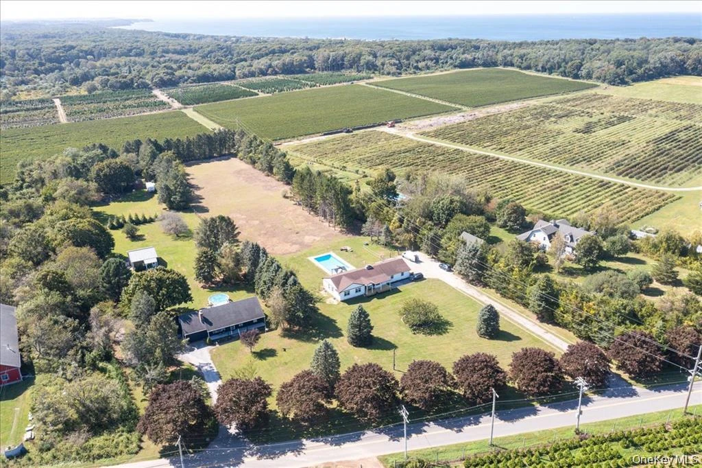 Photograph of 3715 Hortons Lane