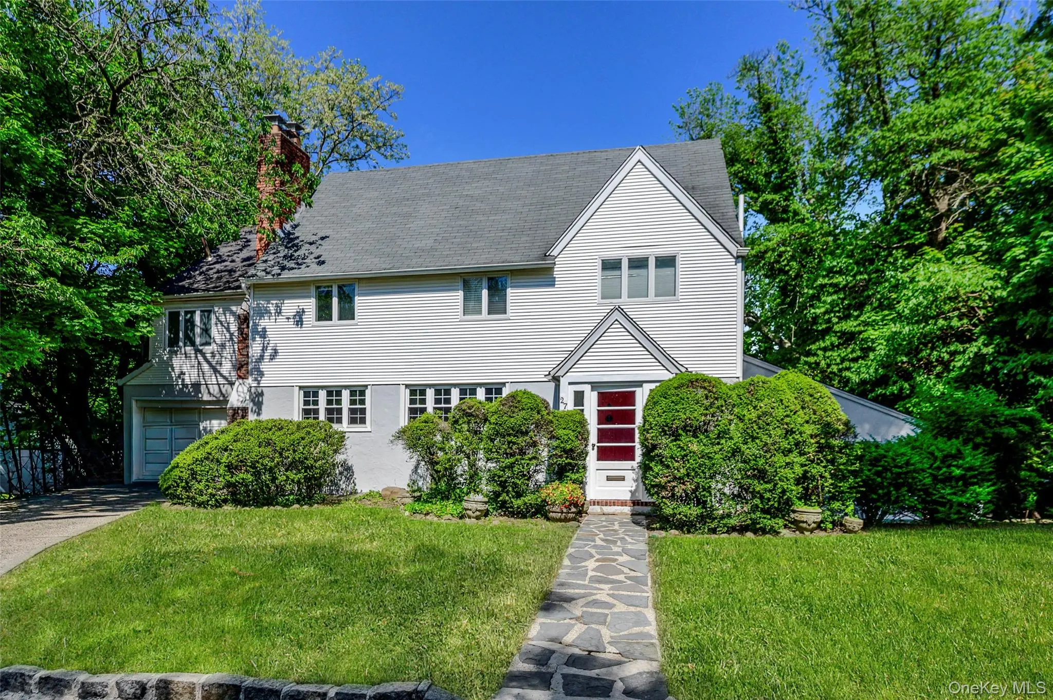 Photograph of 27 Ridge Drive