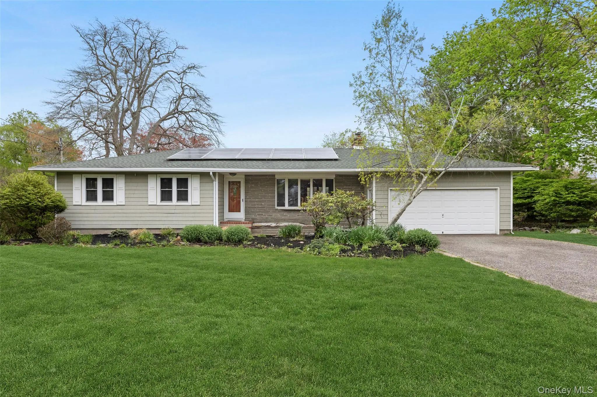 Photograph of 77 Evergreen Avenue
