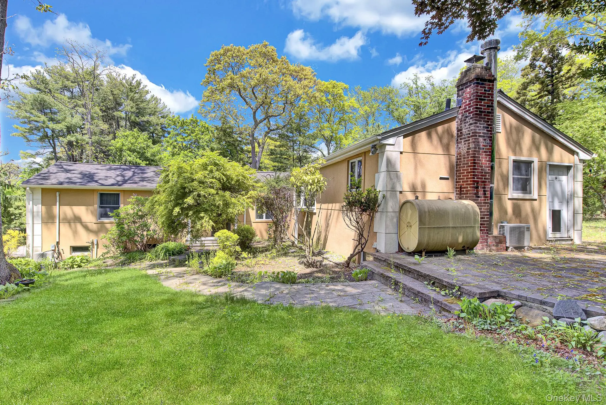 Photograph of 77 Coleman Road
