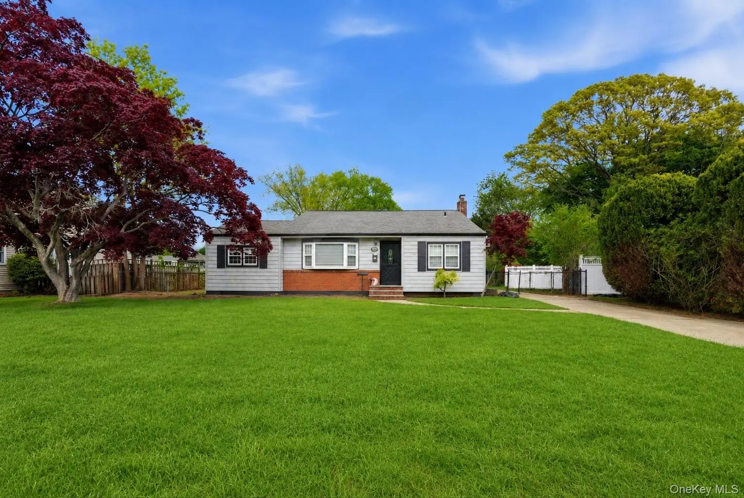 Photograph of 1413 Peters Boulevard