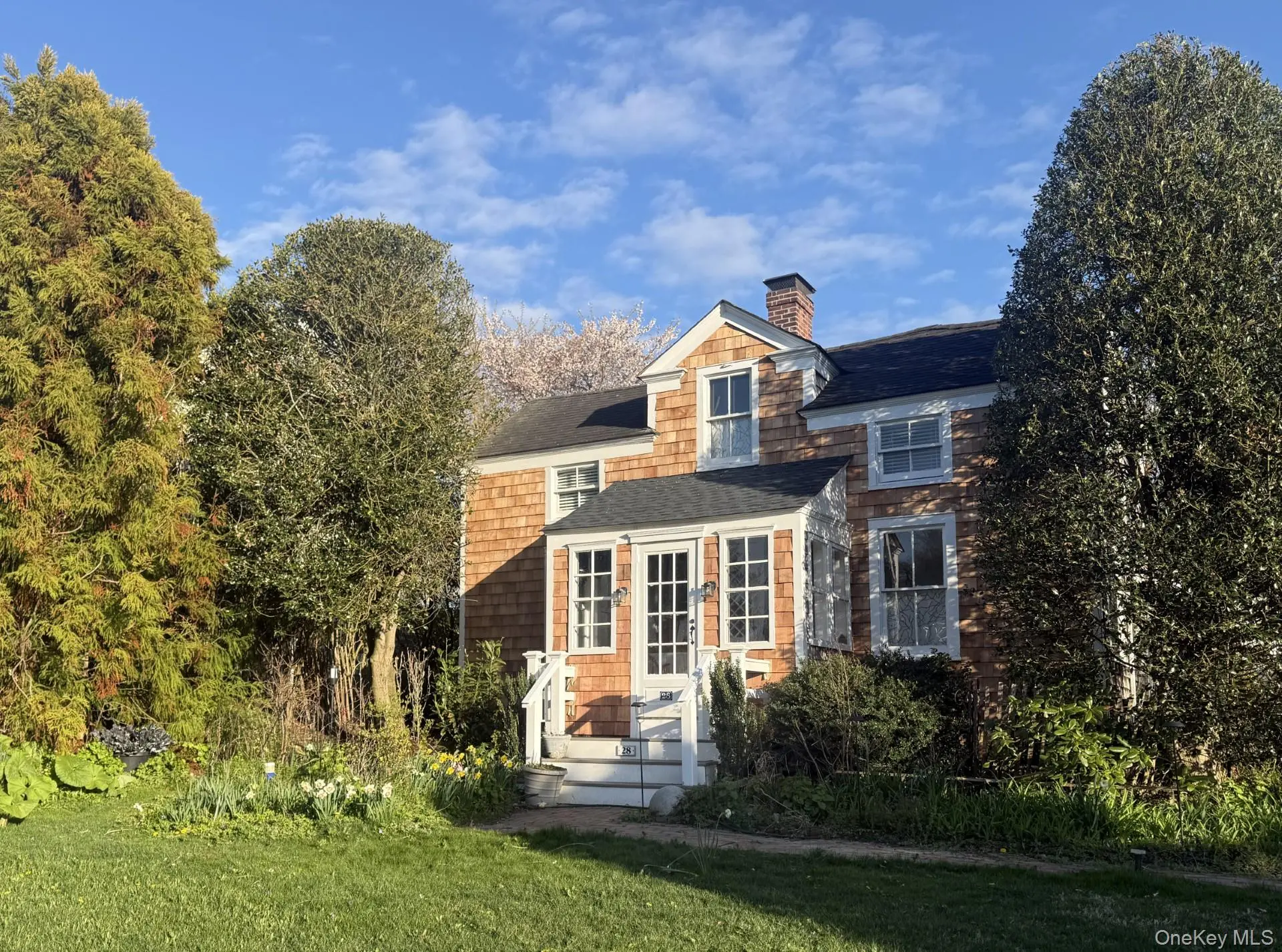 Photograph of 28 Bowden Square