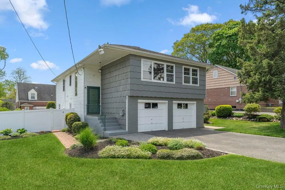 Photograph of 28 Satinwood Road