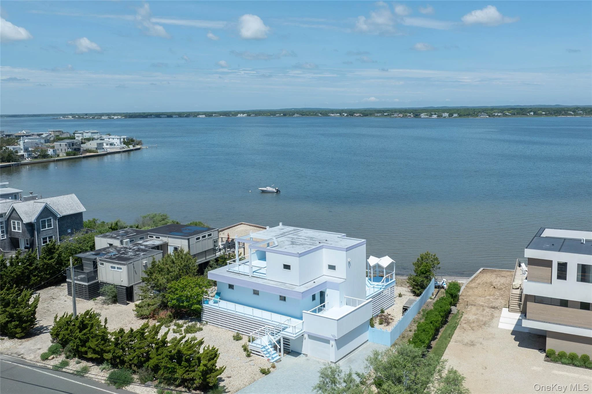 Photograph of 398 Dune Road
