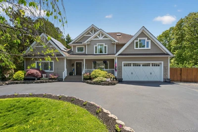 Photograph of 322 Rose Lane