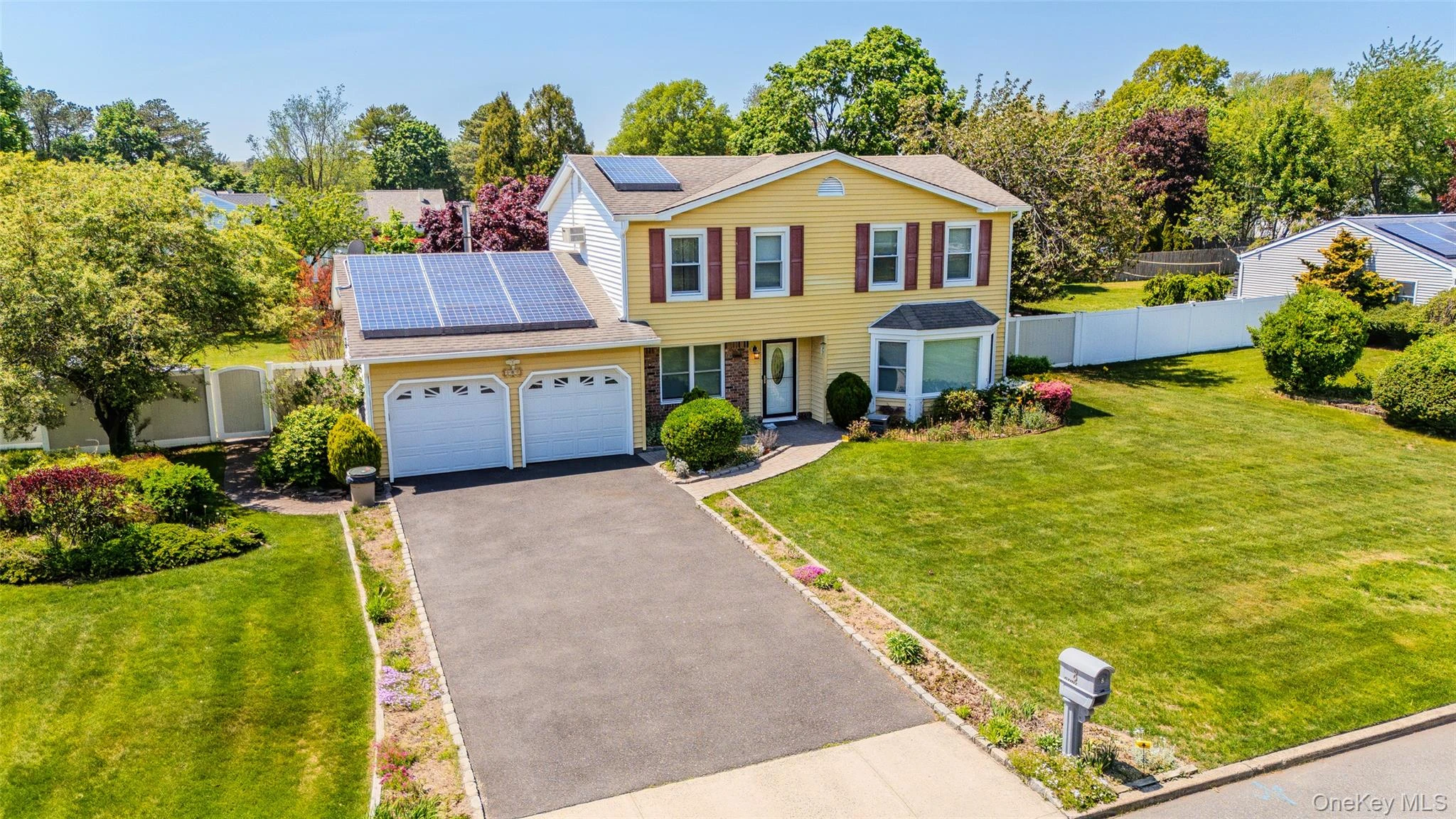 Photograph of 8 Lisa Court