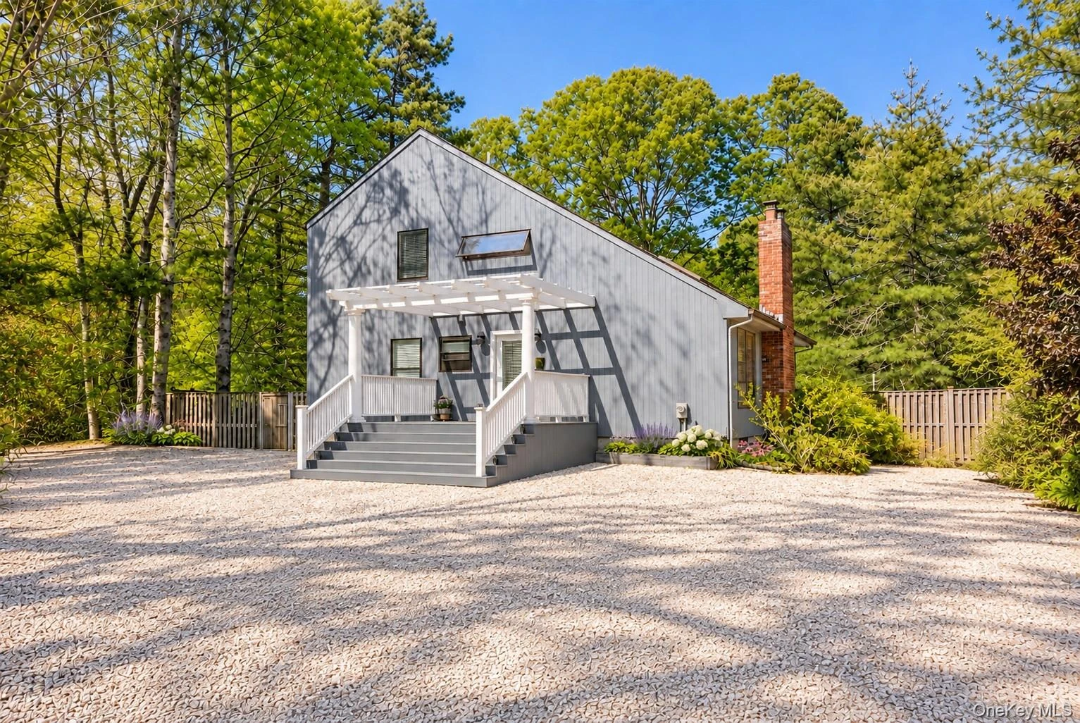 Photograph of 37 Blue Jay Way