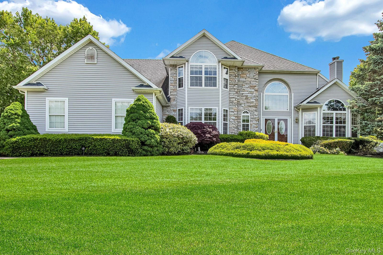 Photograph of 9 Redwood Lane