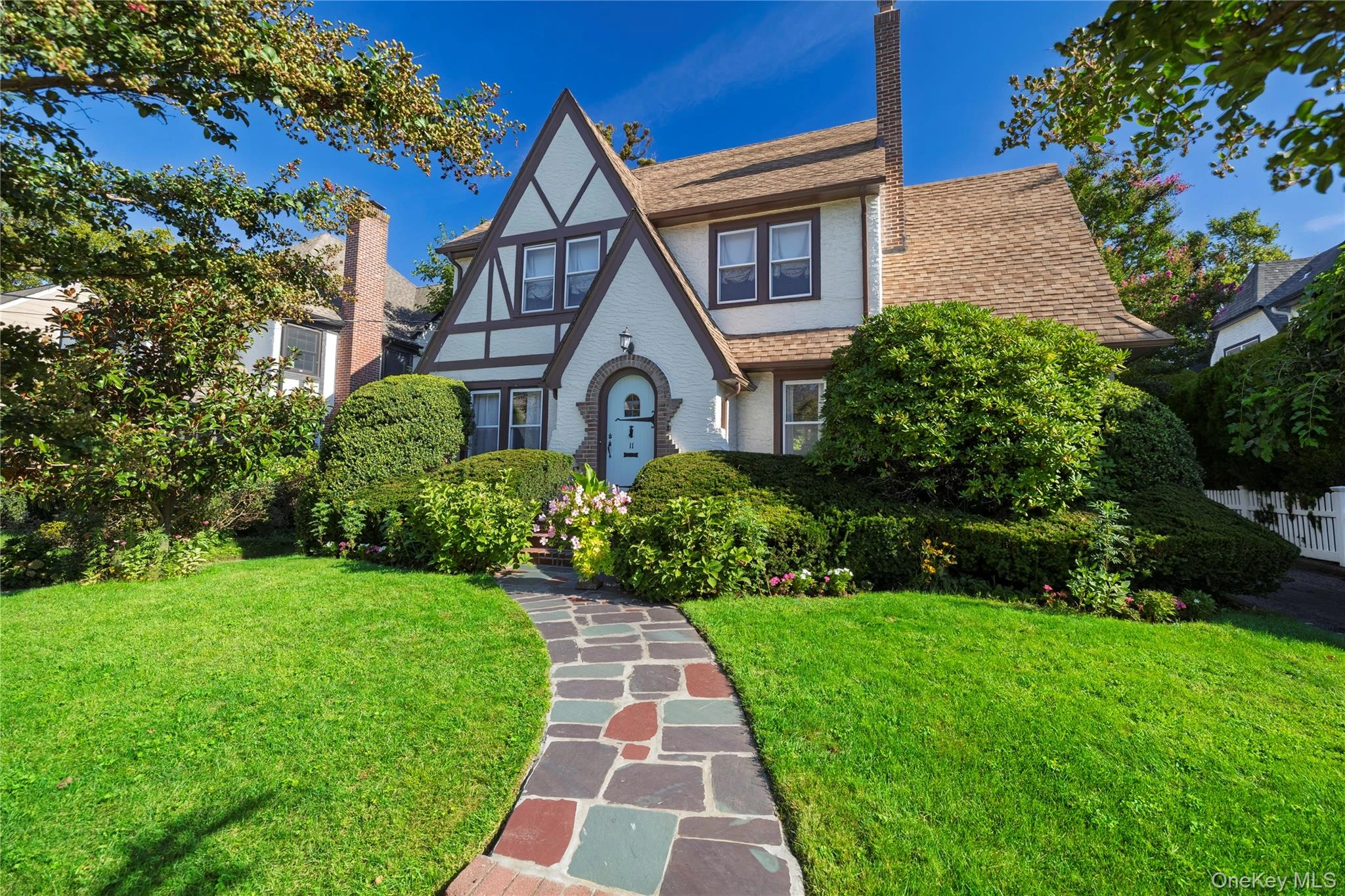 Photograph of 11 DeMott Avenue