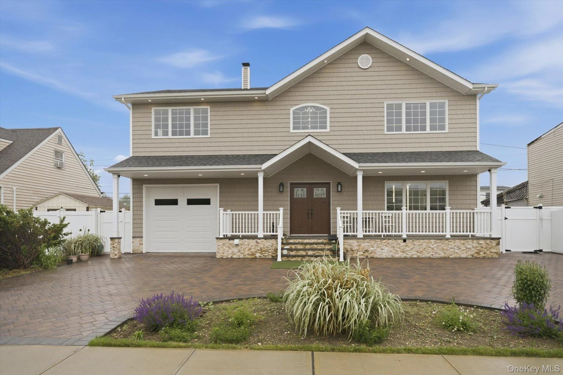 Photograph of 3563 Raven Street