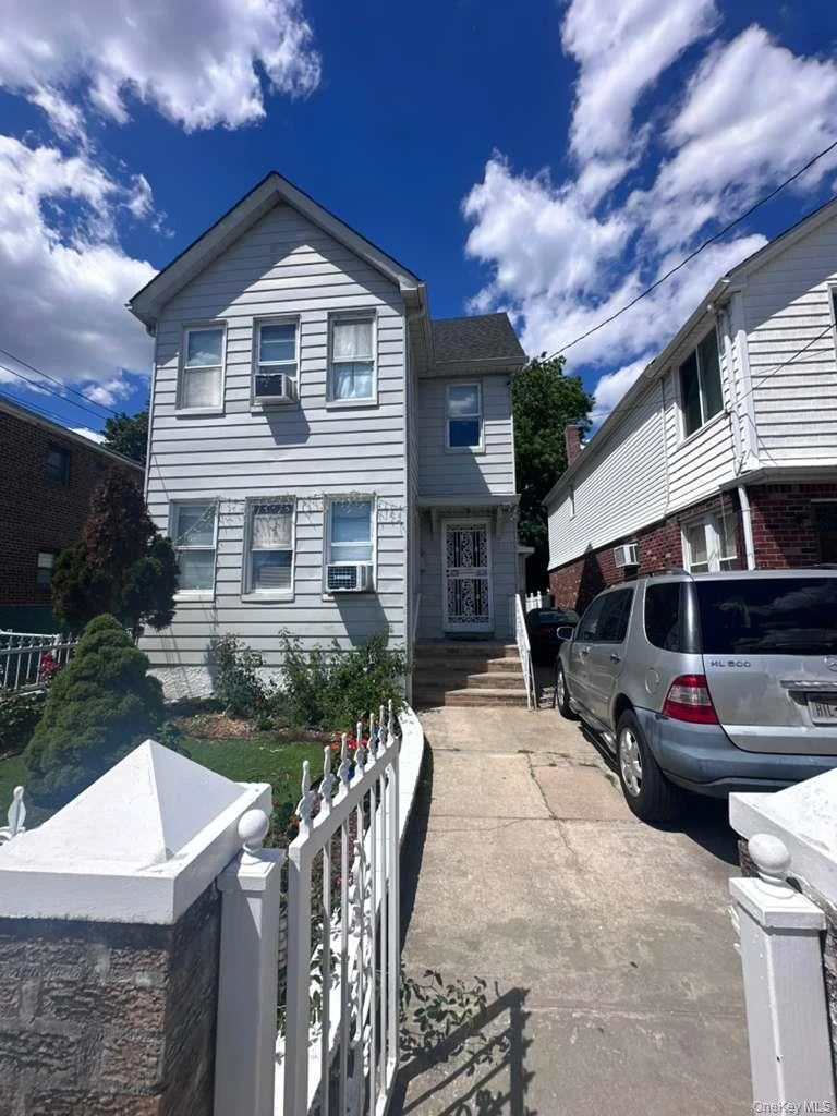 Photograph of 18811 Dunkirk Drive