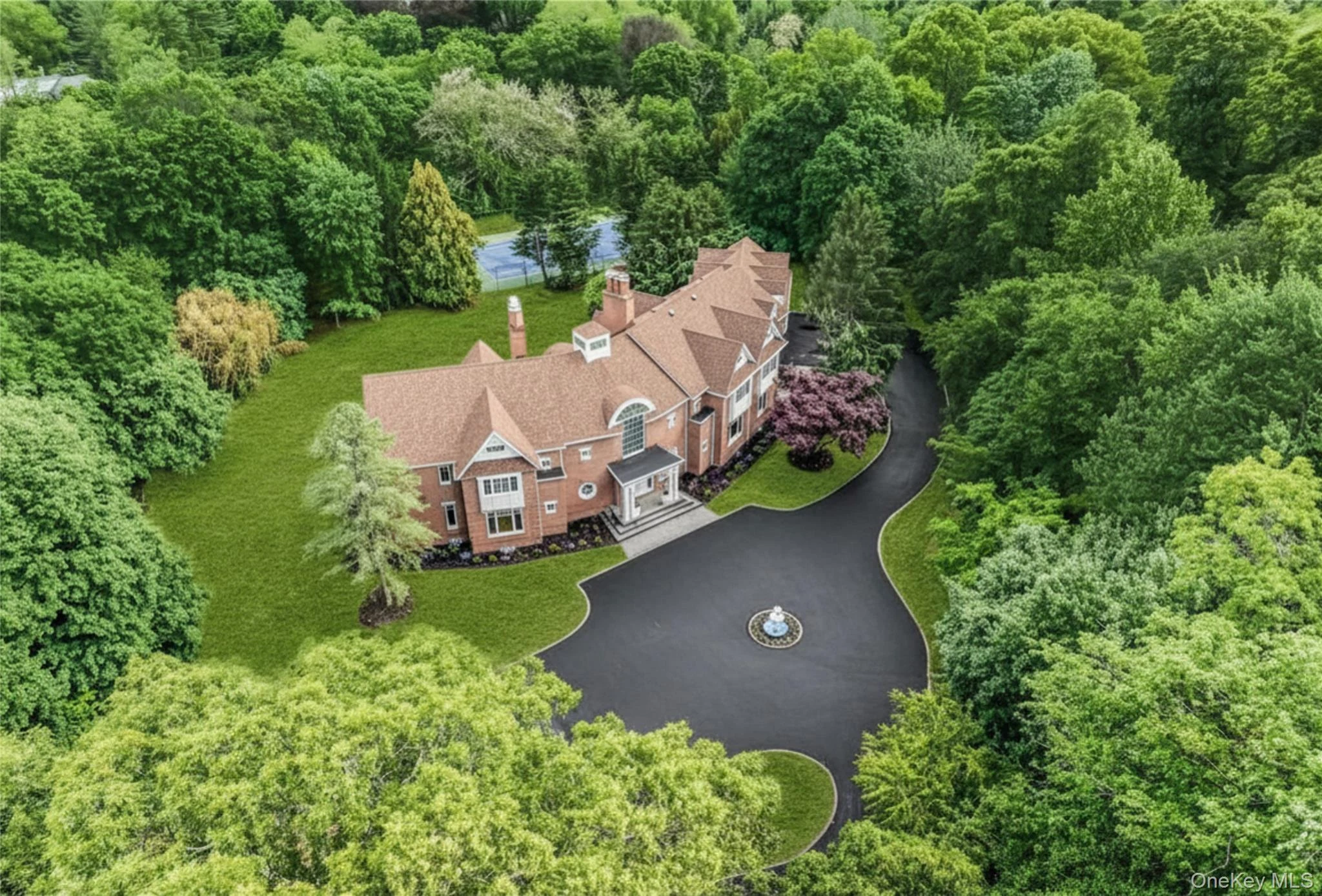 Photograph of 12 Saddle Ridge Road