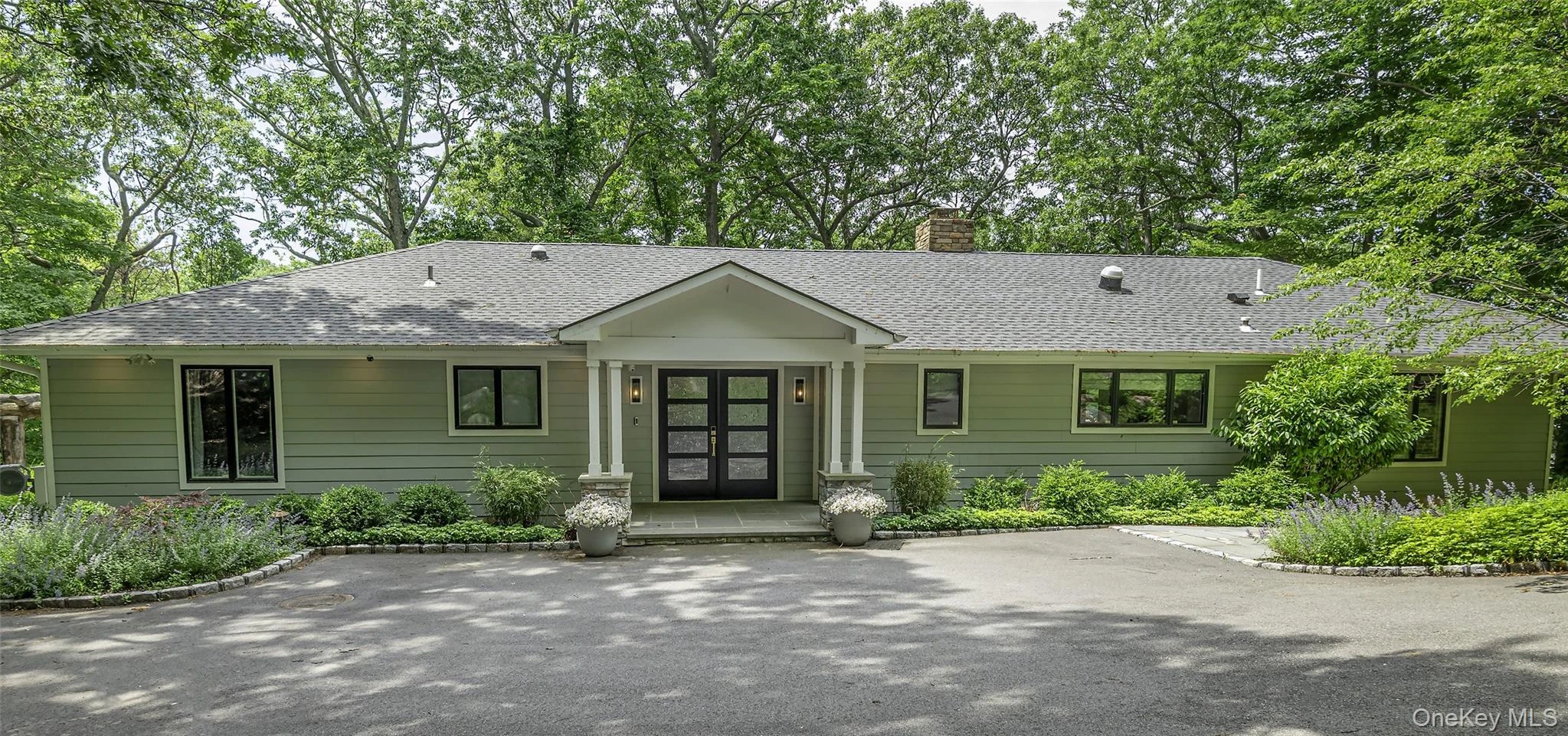Photograph of 45 Bell Circle