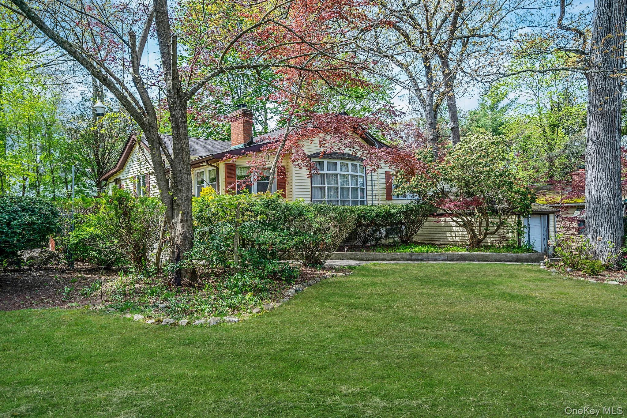 Photograph of 18 Houghton Boulevard