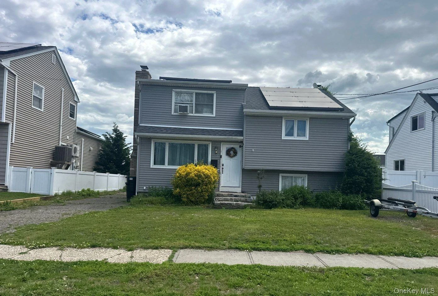 Photograph of 265 East Drive