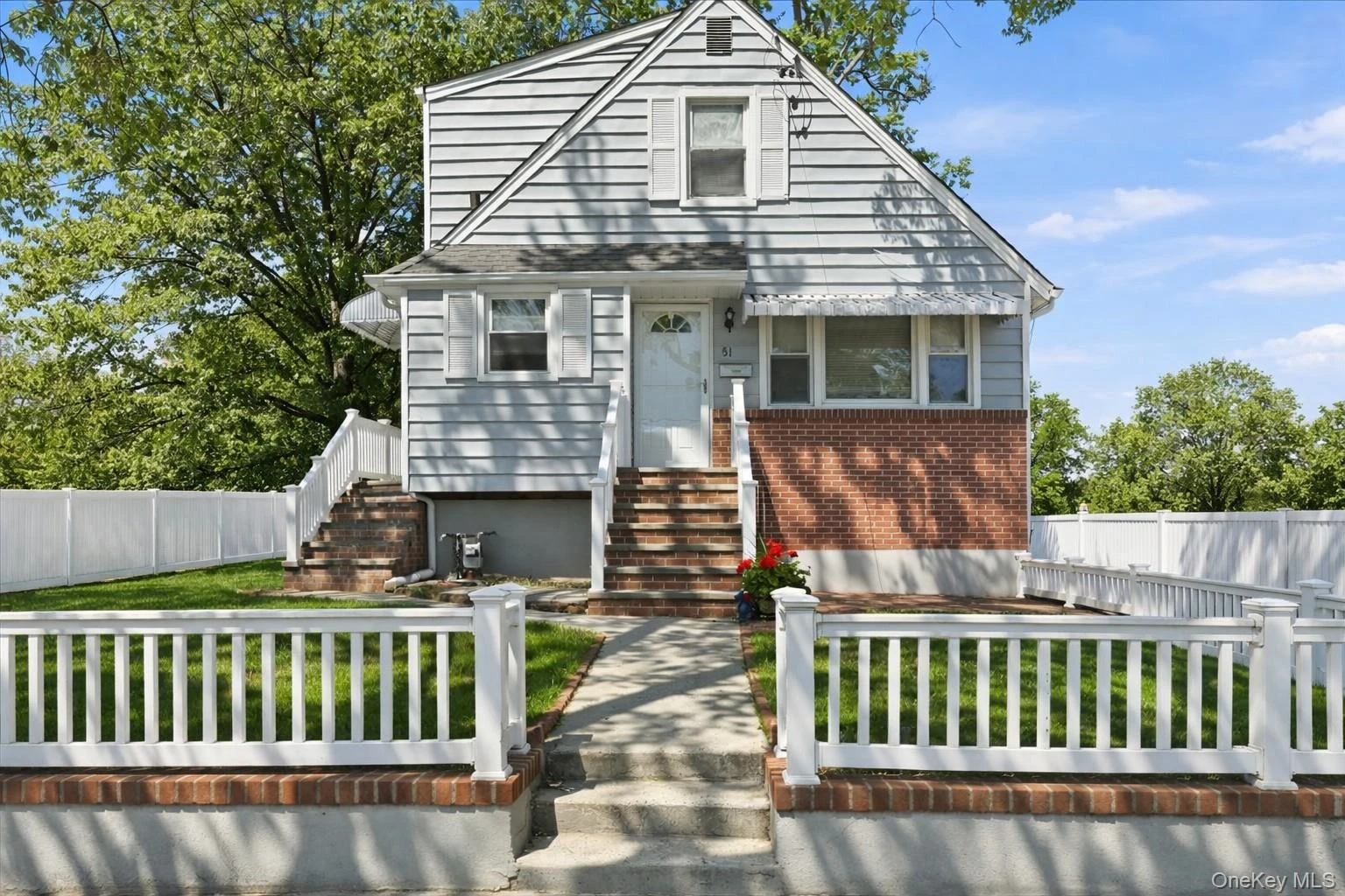 Photograph of 51 Hickory Road