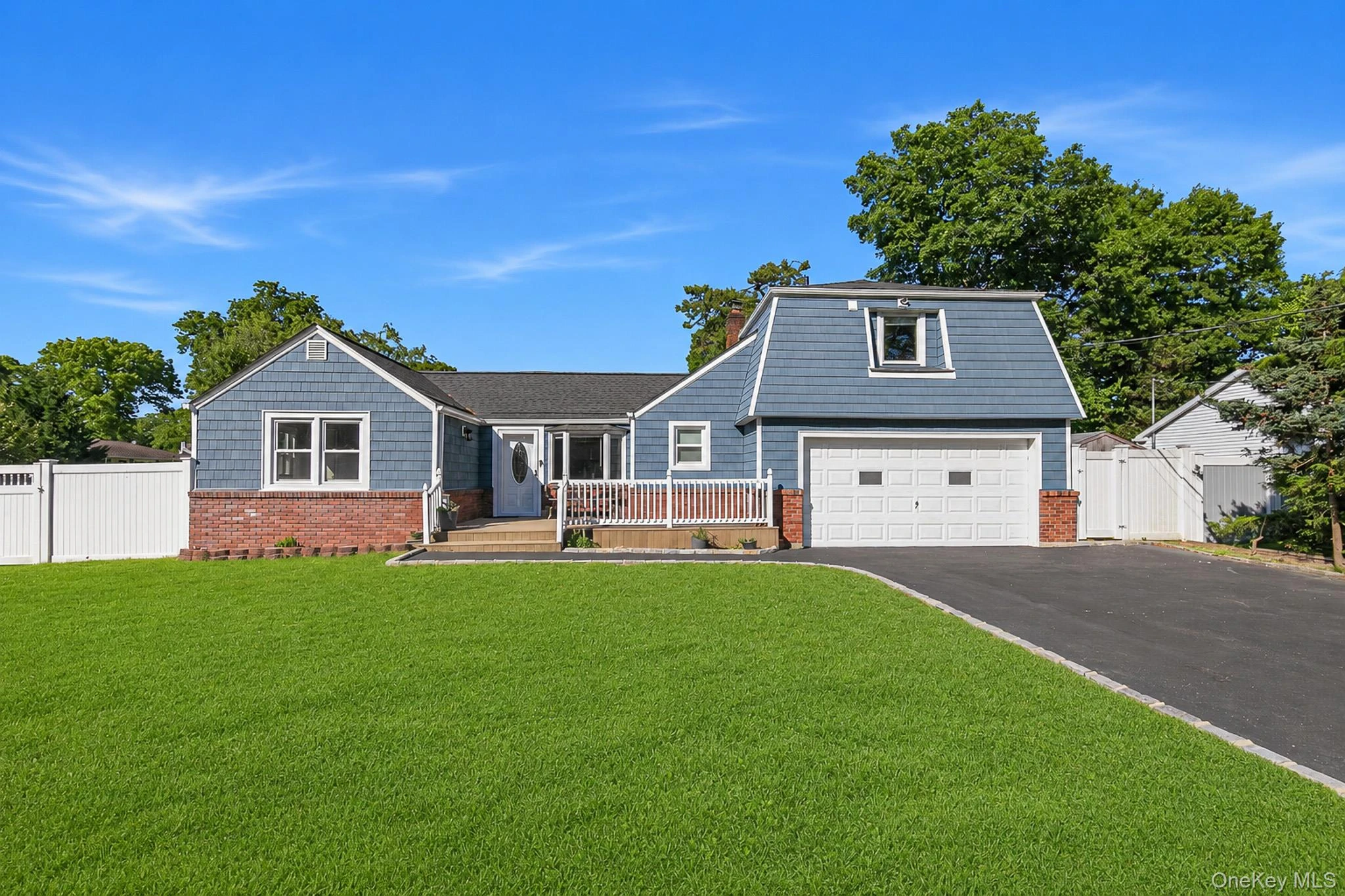 Photograph of 33 Lillian Road