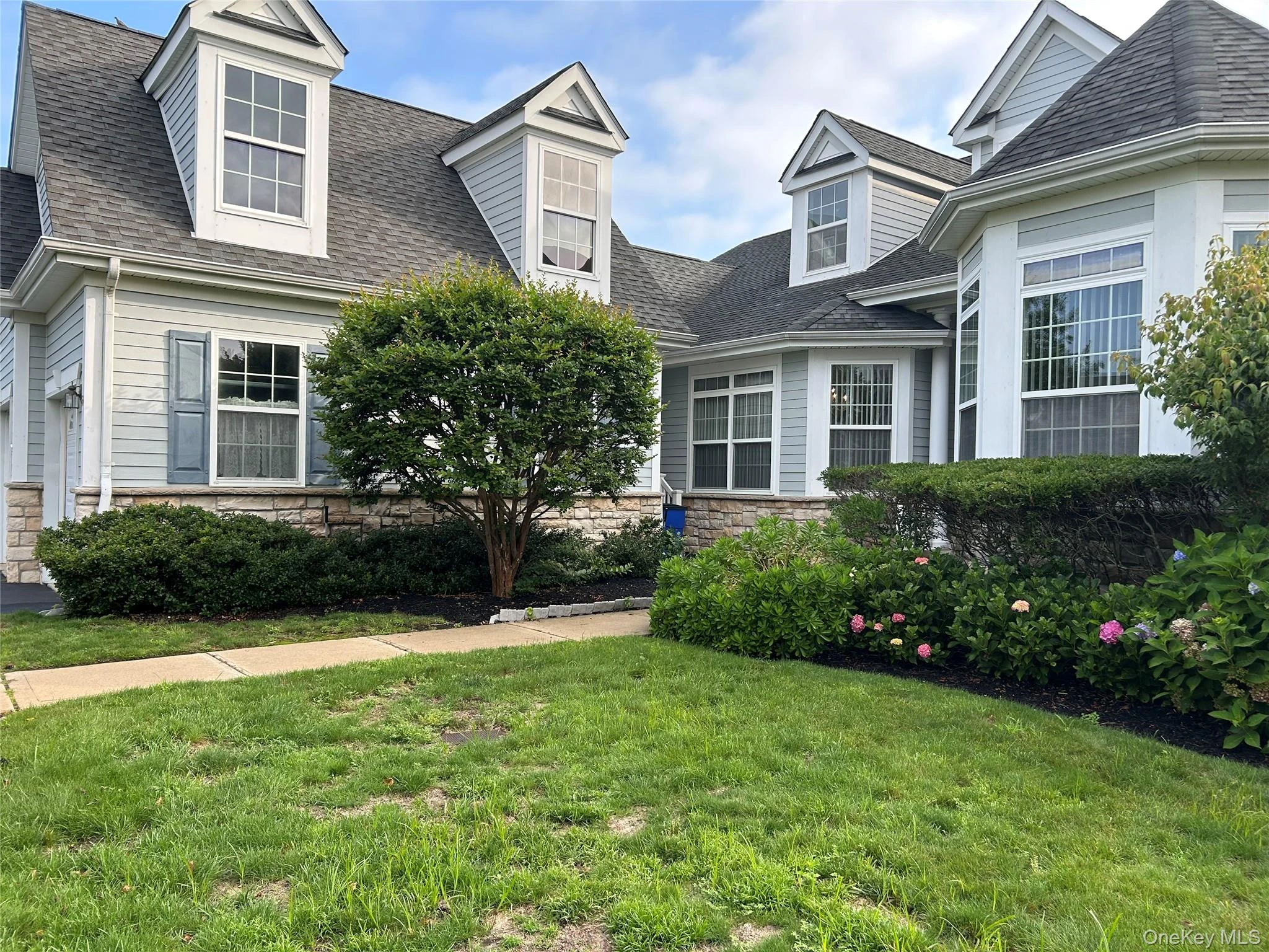 Photograph of 56 Foxglove Row