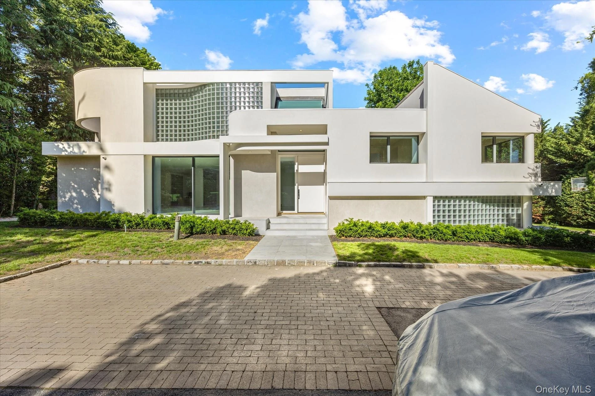 Photograph of 1 Foxwood Road