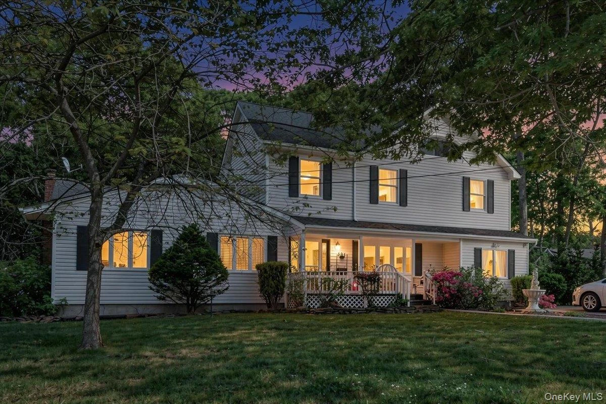 Photograph of 391 Orchid Drive