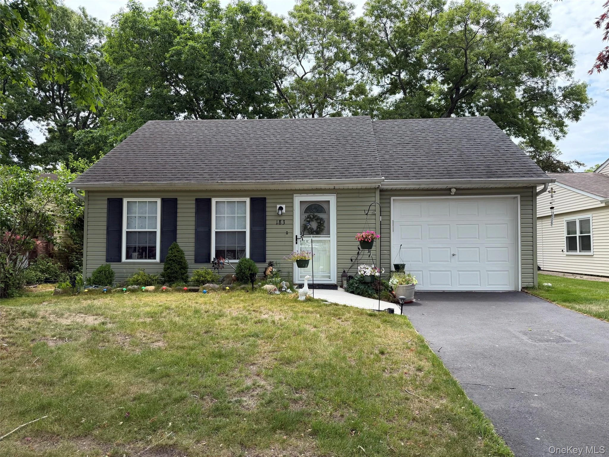 Photograph of 183 Kingston Drive