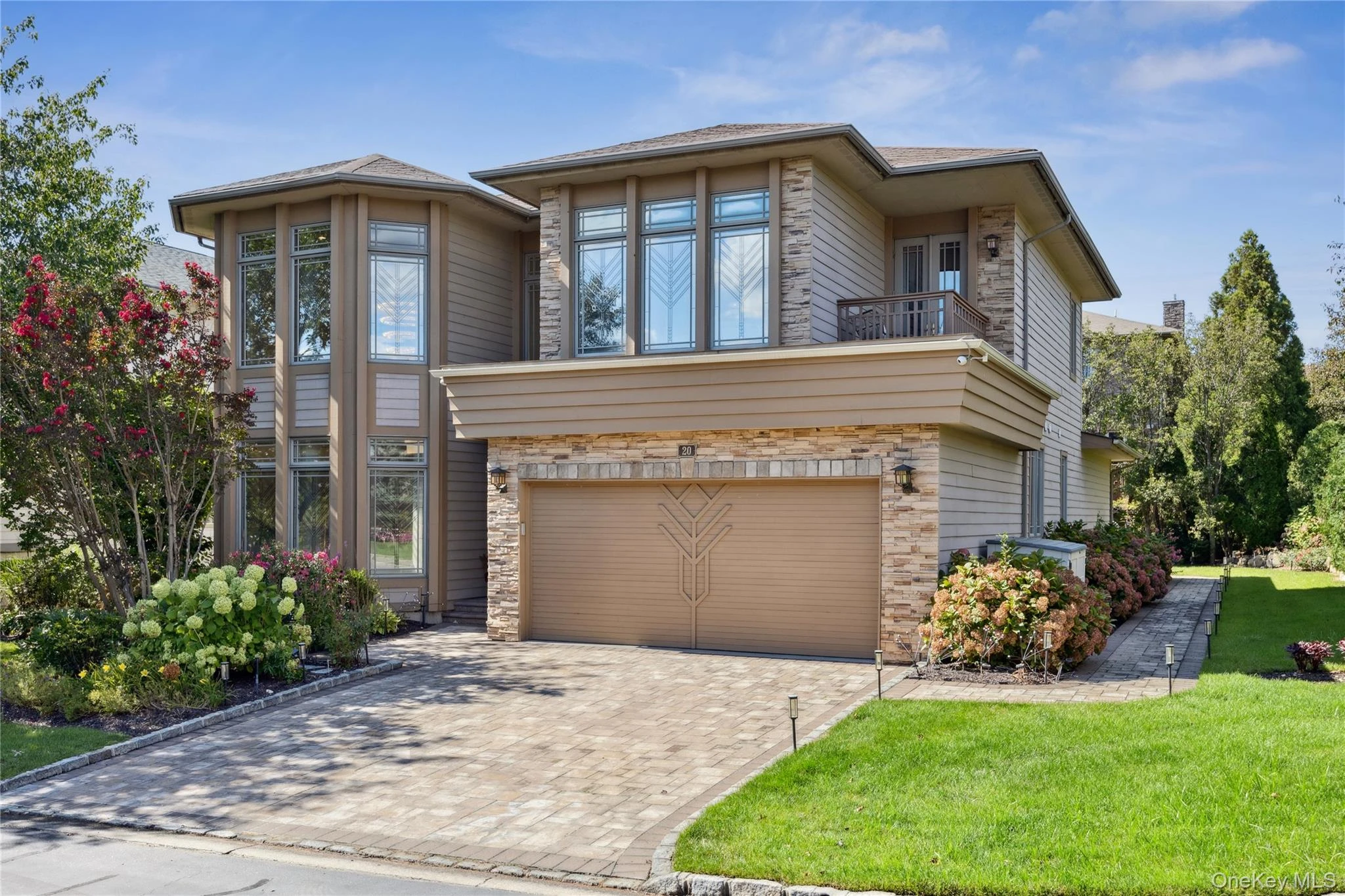 Photograph of 20 Kettlepond Road
