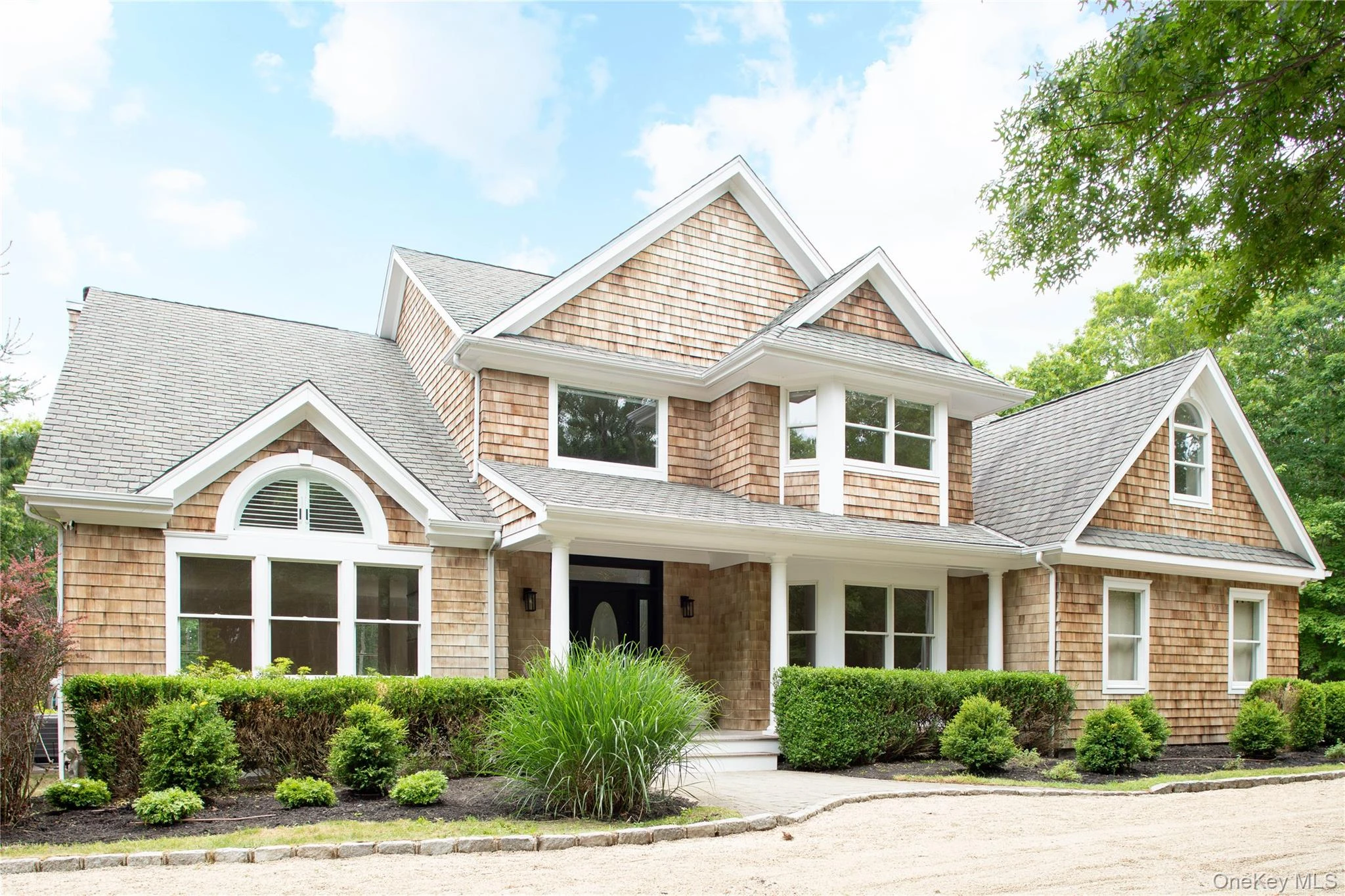 Photograph of 1999 Deerfield Road
